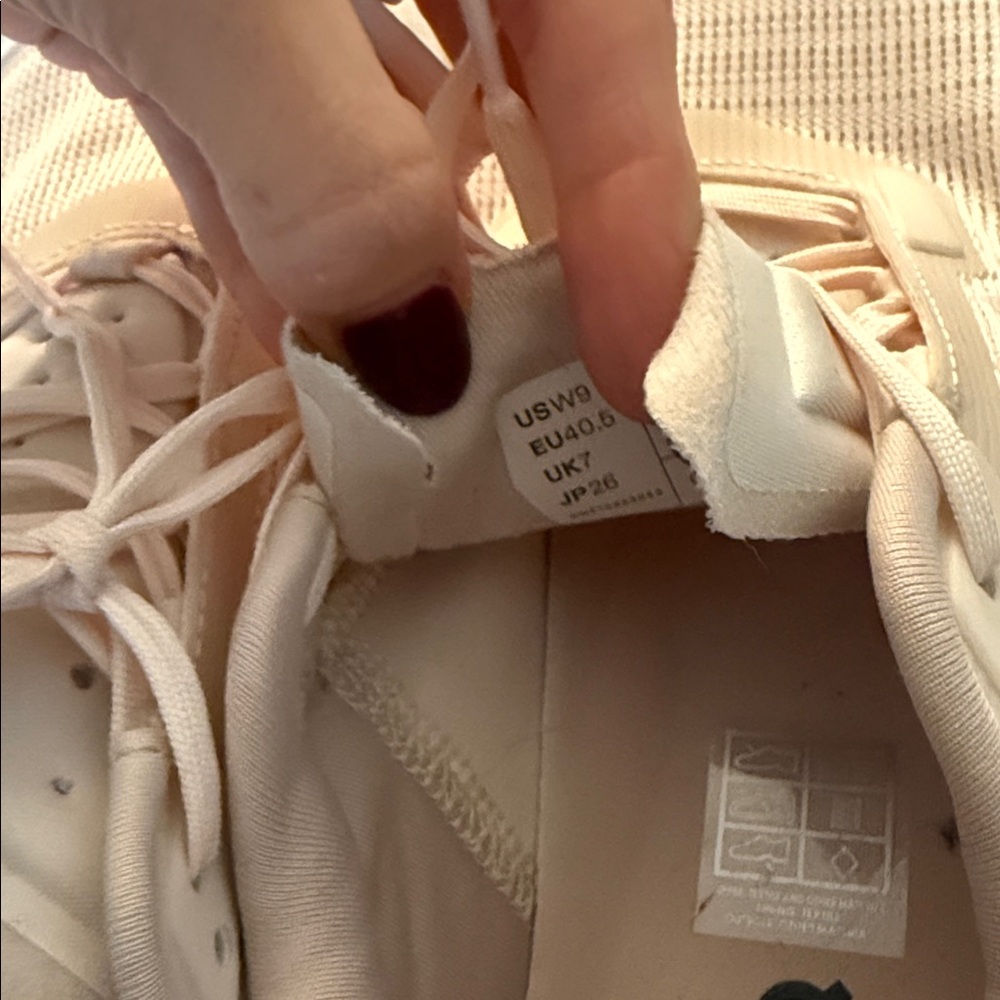 ON cloudmonster void - image 4